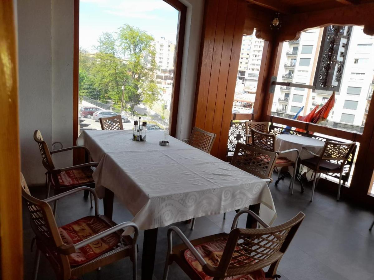 Hotel Happy Gjakova Εξωτερικό φωτογραφία