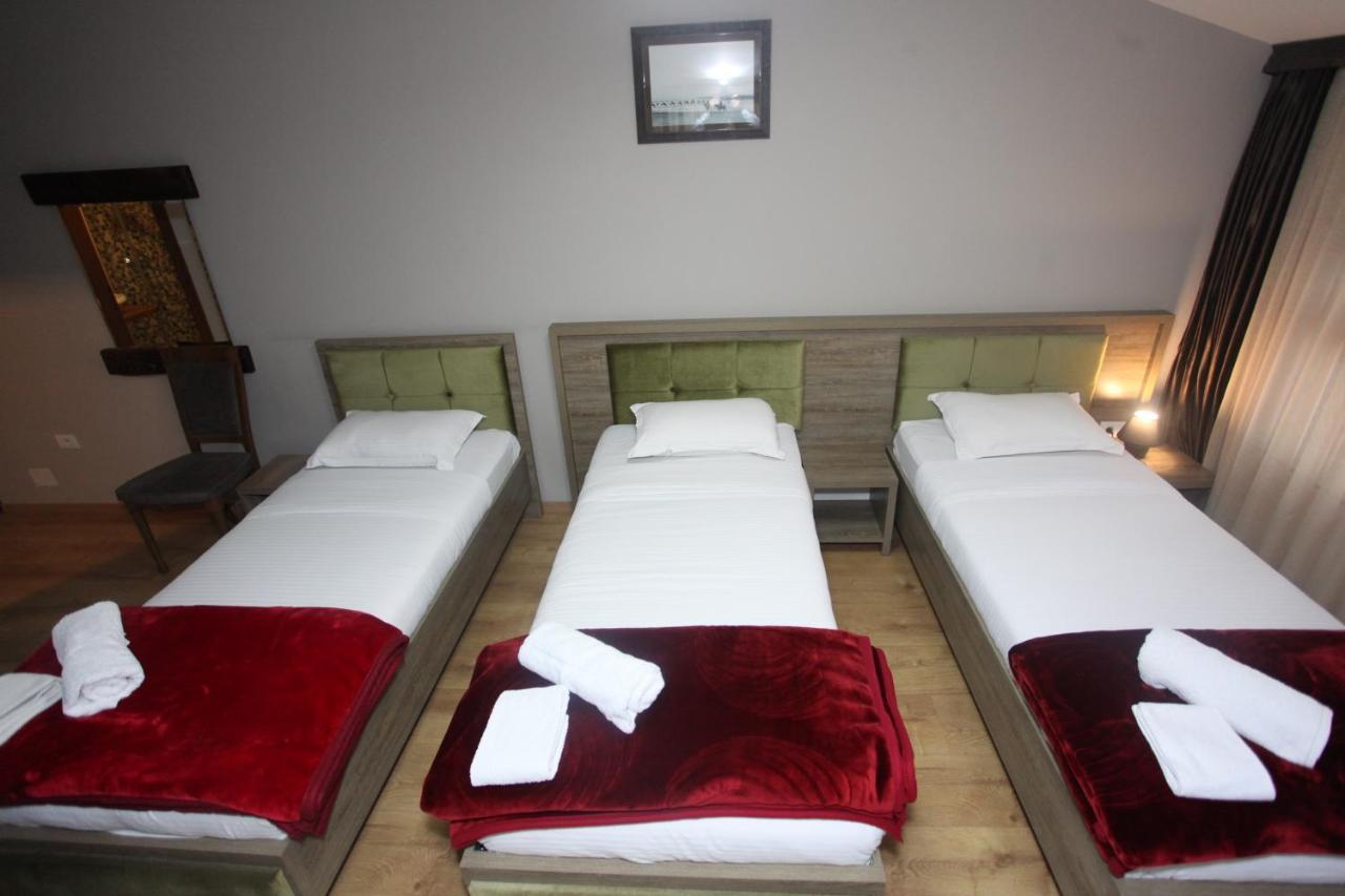 Hotel Happy Gjakova Εξωτερικό φωτογραφία
