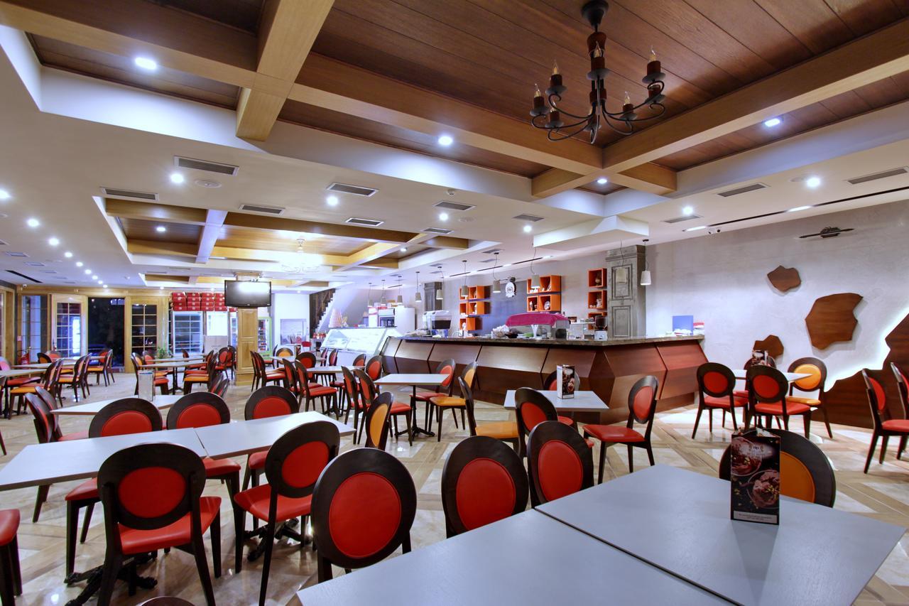 Hotel Happy Gjakova Εξωτερικό φωτογραφία
